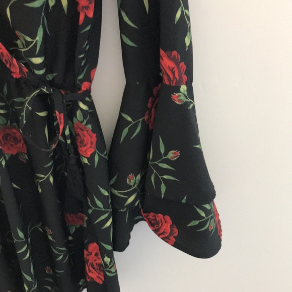 black long sleeve dress - Picture 4 of 4